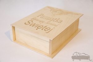 Drewniane pudełko na koperty ślubne małe-grawer 12