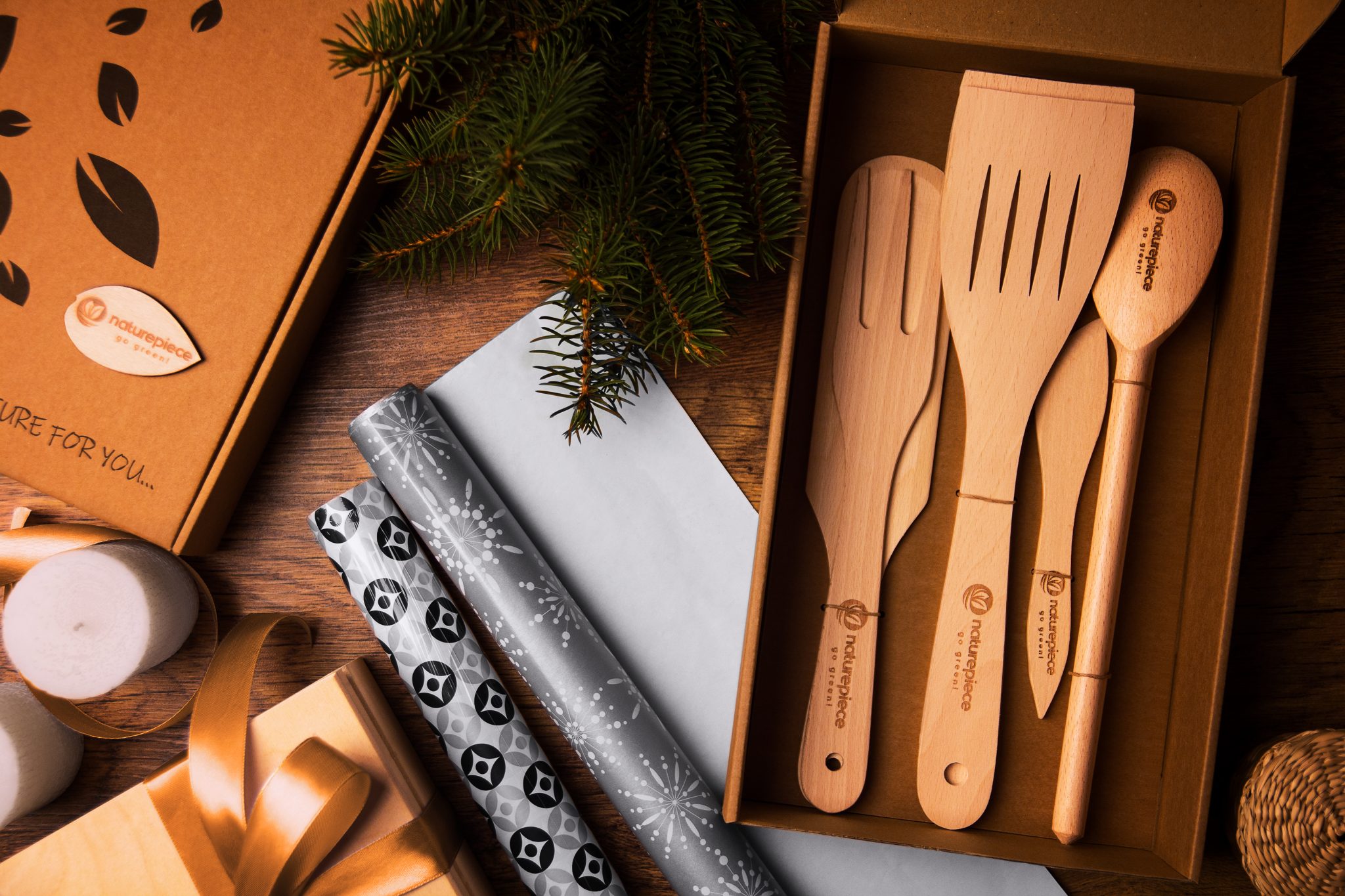 Wood engraving and laser cutting - ideal for the production of wooden advertising gadgets!